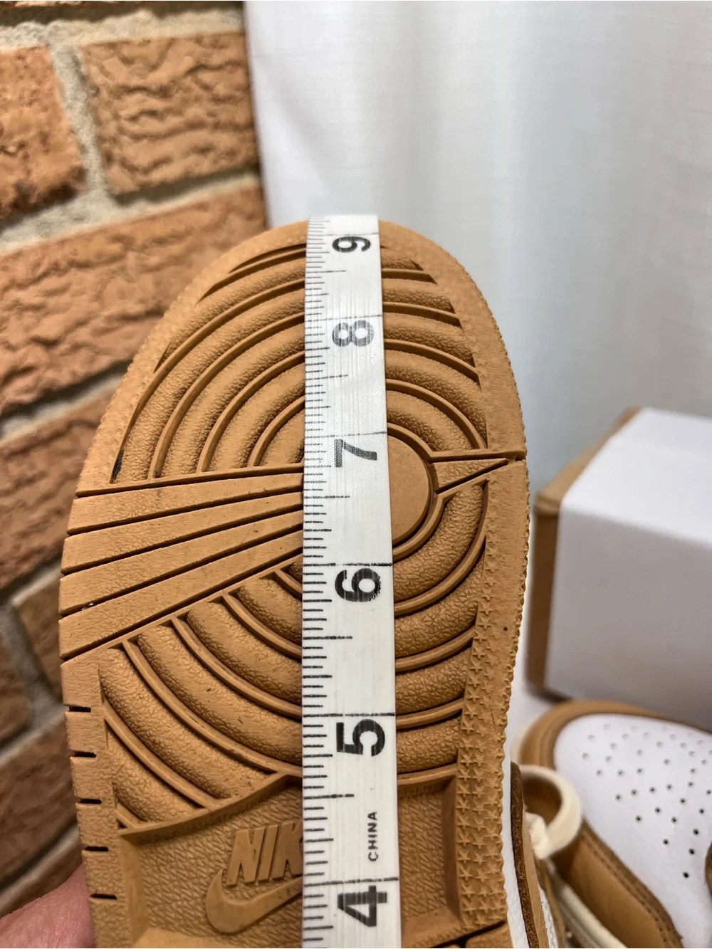 Nike Air Jordan 1 Retro High OG Latte Praline White Sail GS 3Y Youth FN6621-201